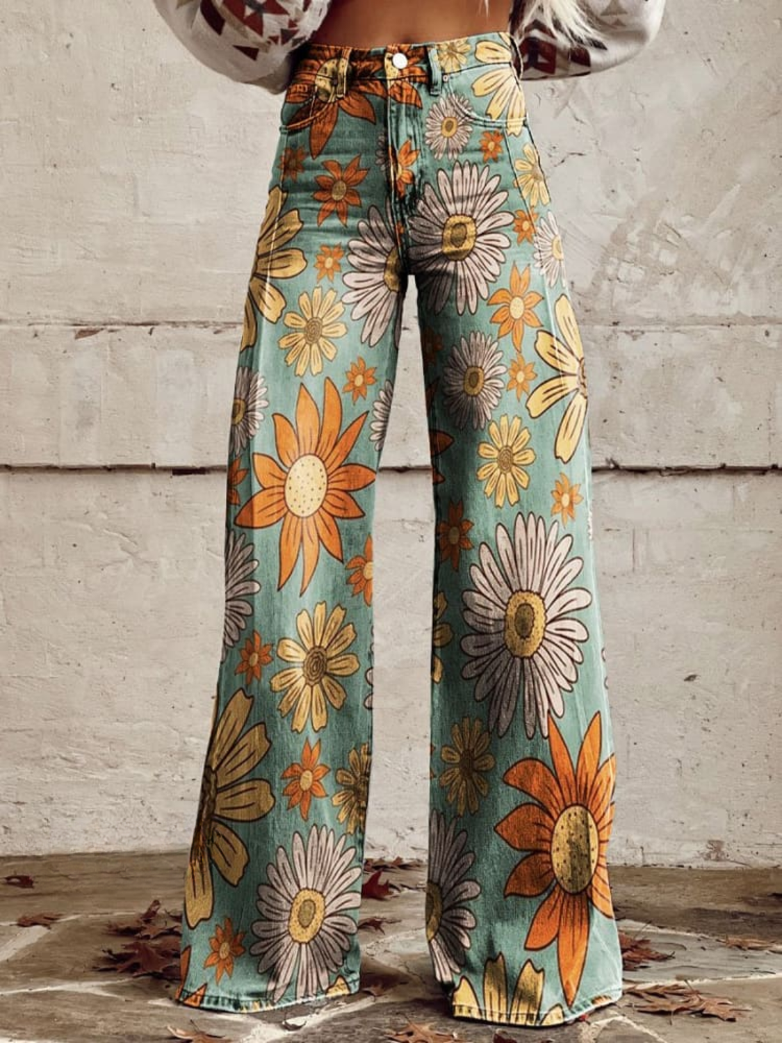 Tania - Weite Hose mit Blumen im Vintage-Stil