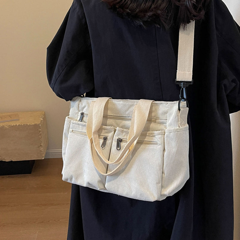 Helene - Stilvolle Samt-Tasche