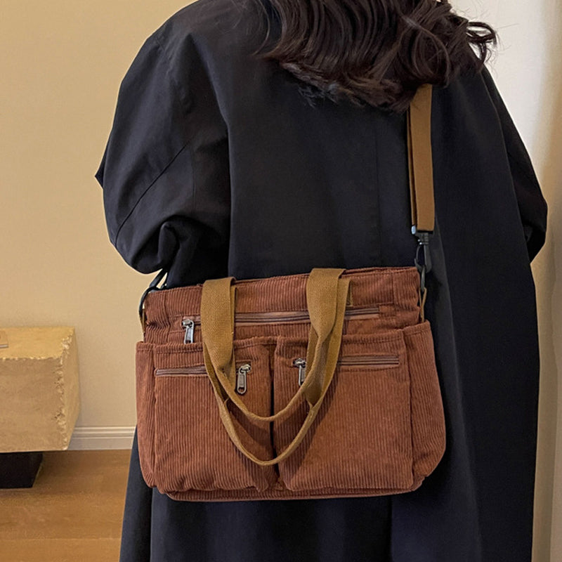 Helene - Stilvolle Samt-Tasche