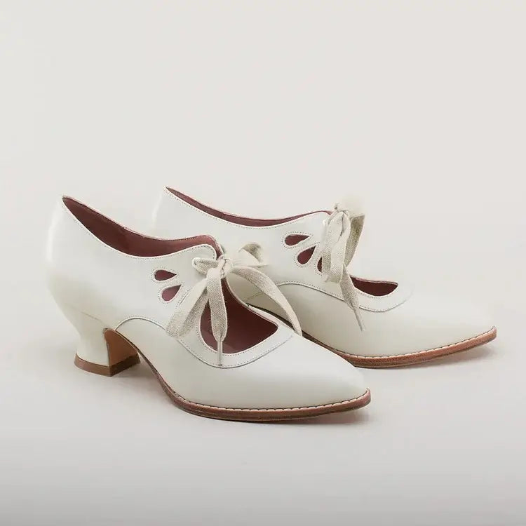 Asha - Zierliche Orthopädische Sandalen