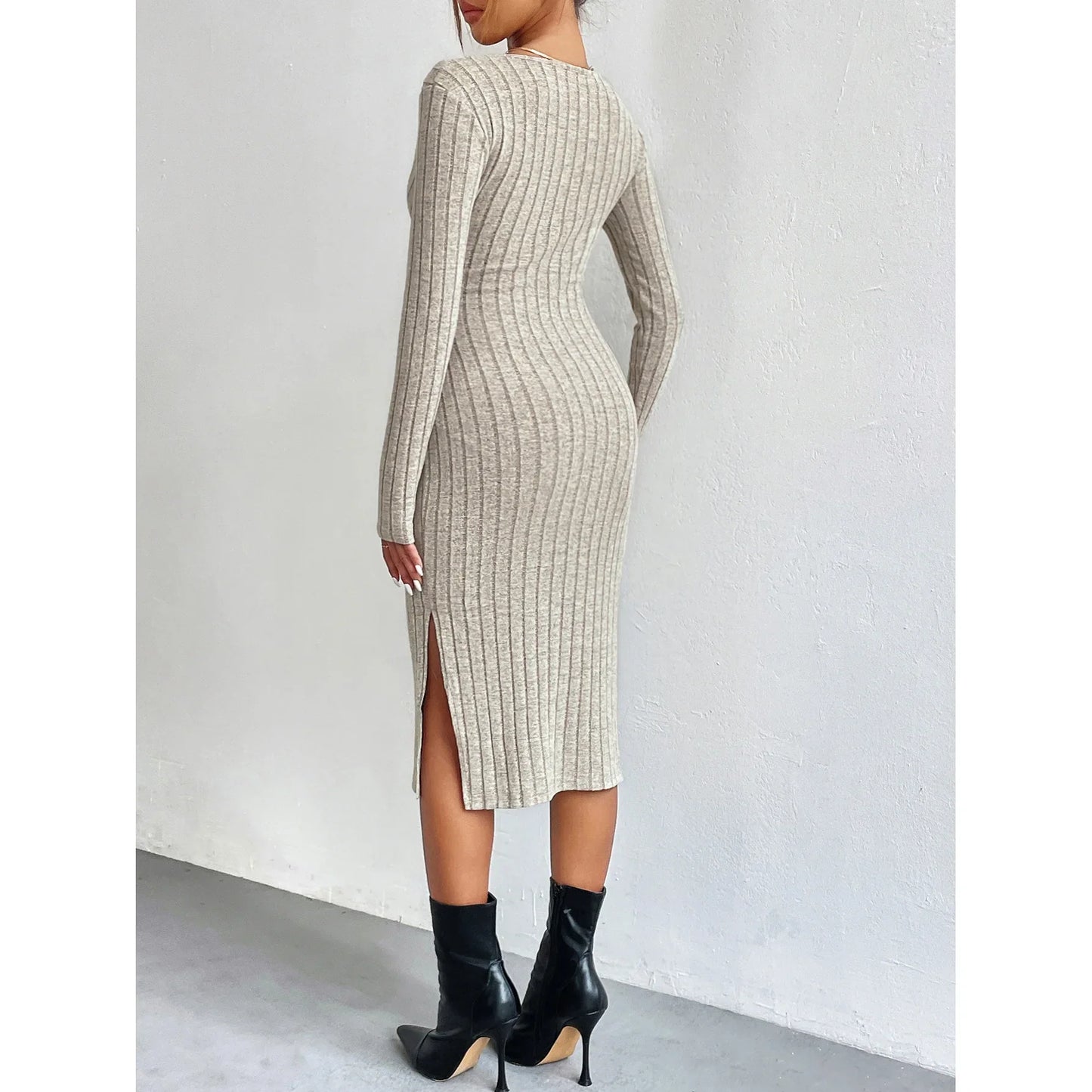 Beate - Elegantes V-Ausschnitt-Kleid
