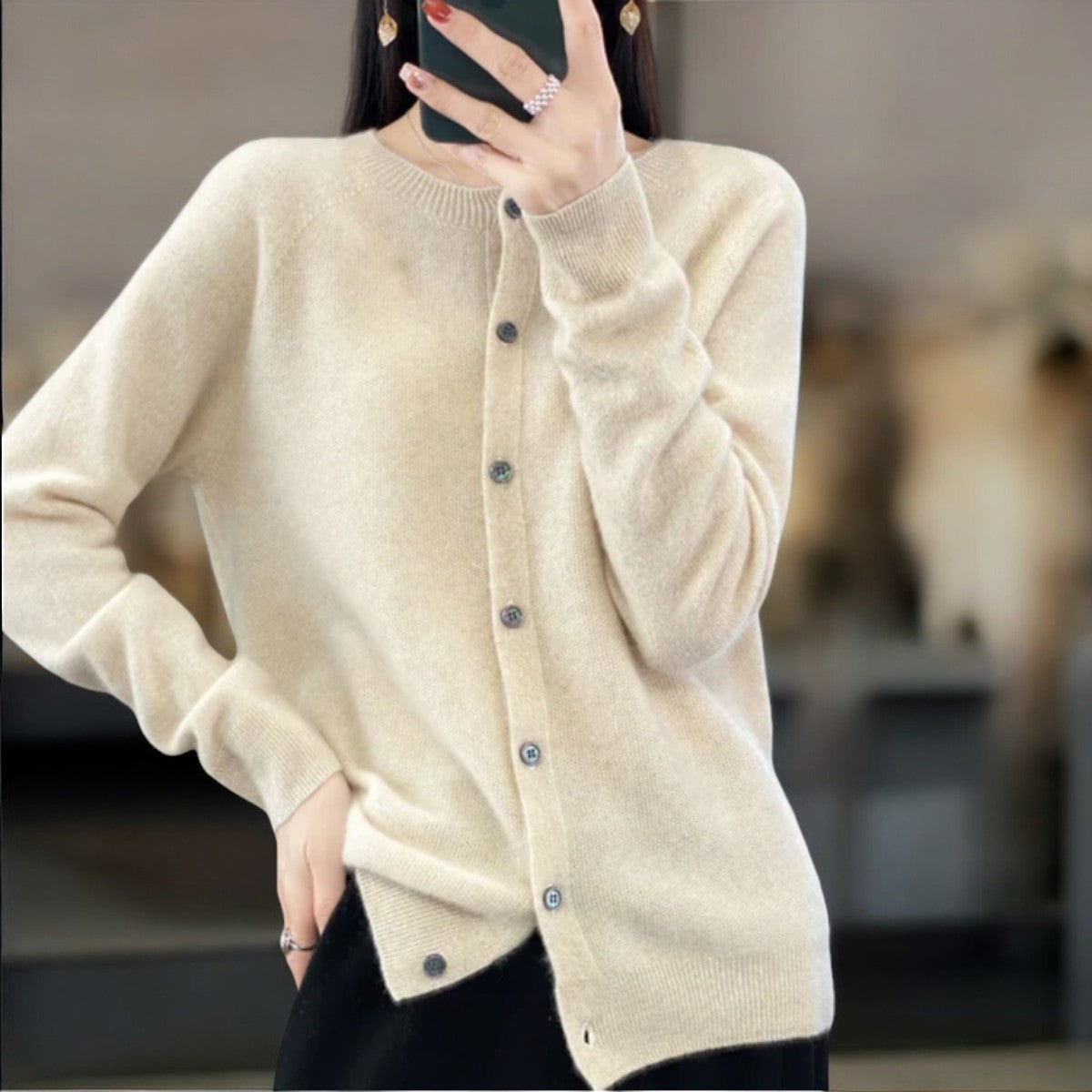 Margo - Kuschelige Wollstrickjacke