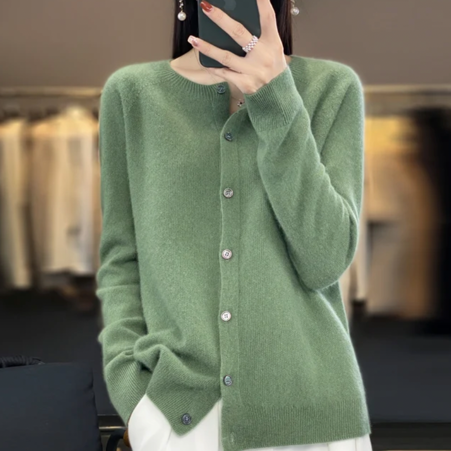 Margo - Kuschelige Wollstrickjacke