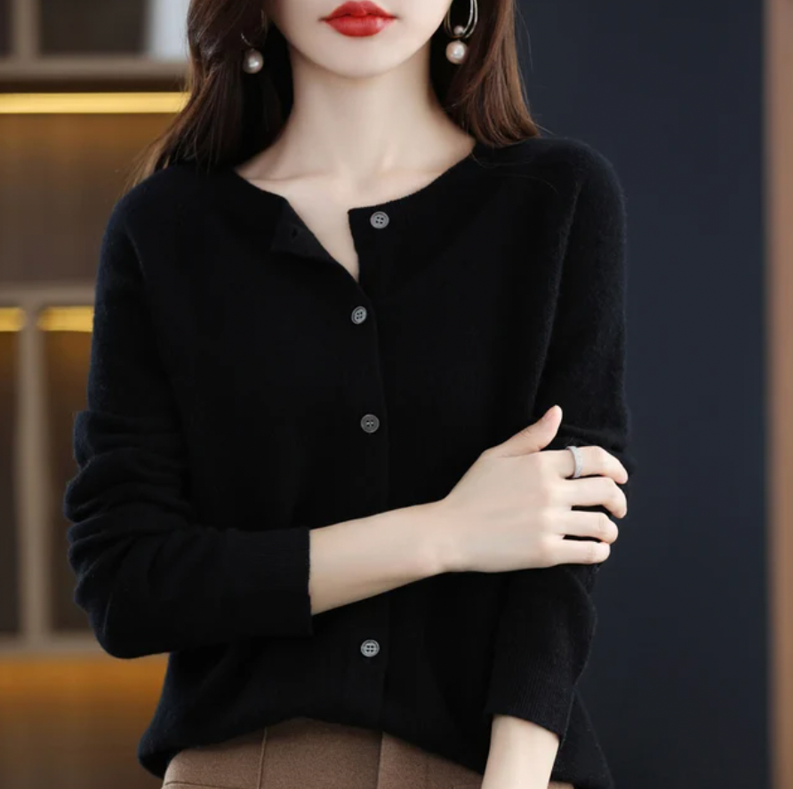 Margo - Kuschelige Wollstrickjacke