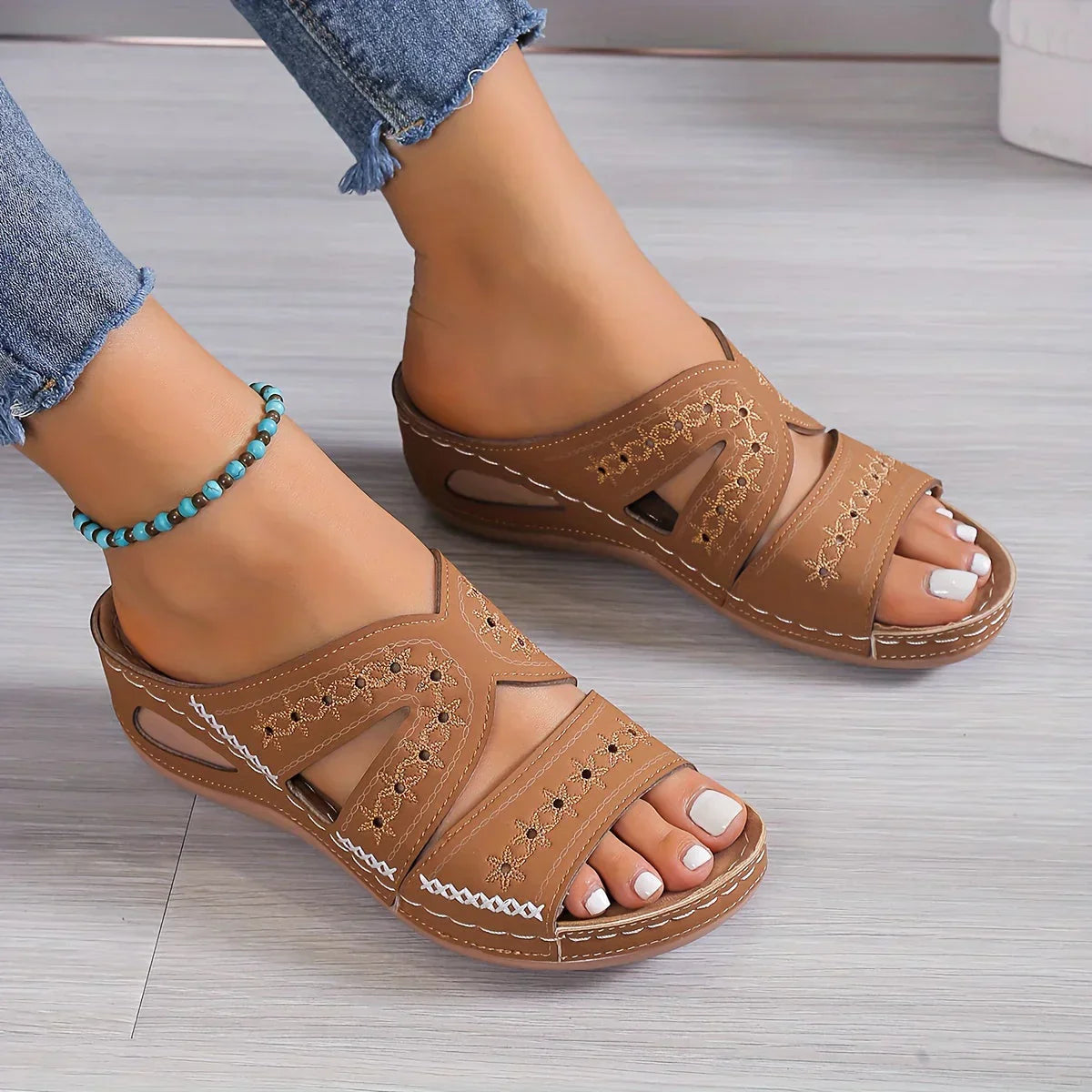 Evelin - Stilvolle Orthopädische Sandalen