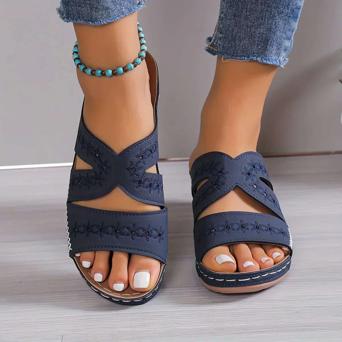Evelin - Stilvolle Orthopädische Sandalen