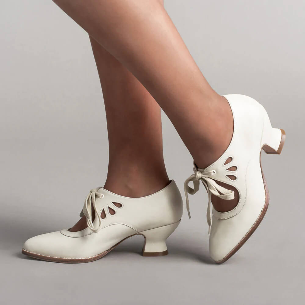Asha - Zierliche Orthopädische Sandalen