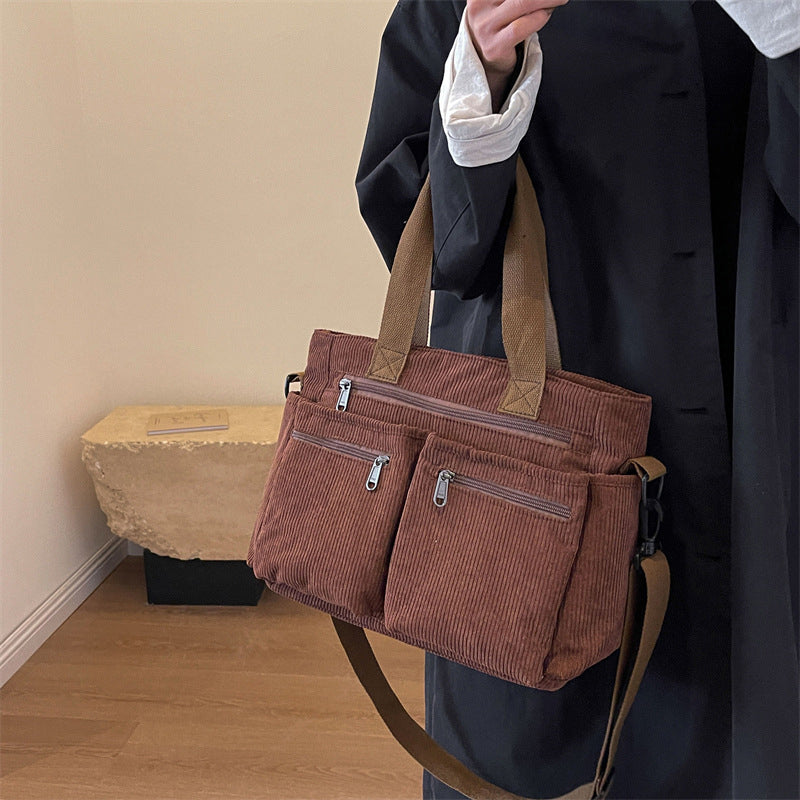 Helene - Stilvolle Samt-Tasche