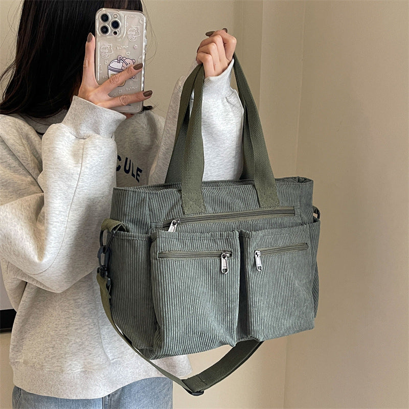 Helene - Stilvolle Samt-Tasche