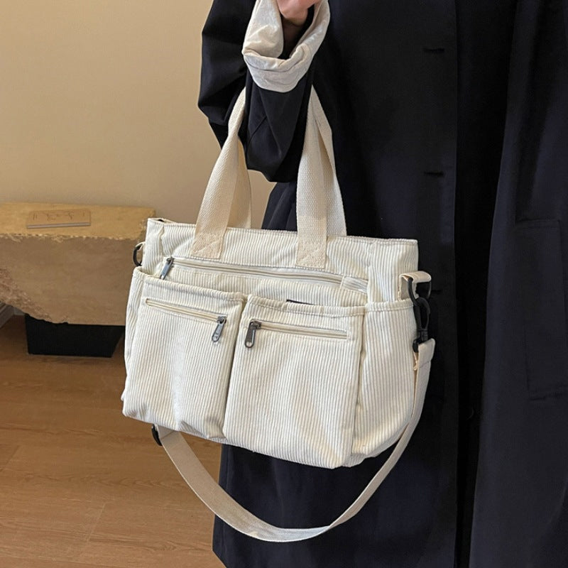 Helene - Stilvolle Samt-Tasche