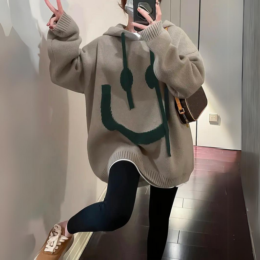 Smiley - Übergroßer Strick-Hoodie